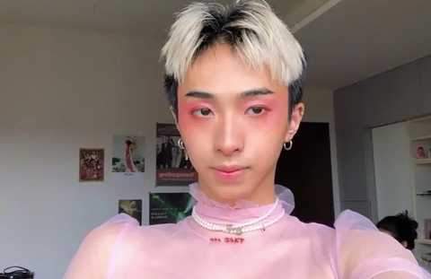 马小花小宇抖音，马小花在哪学的化妆