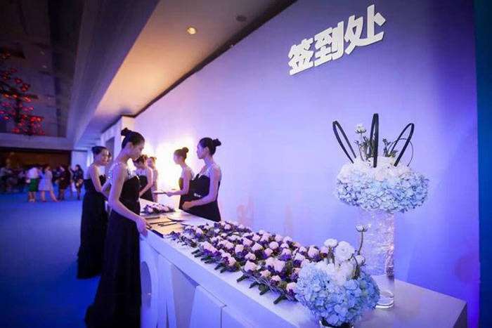 企业活动需要如何布置媒体签到区