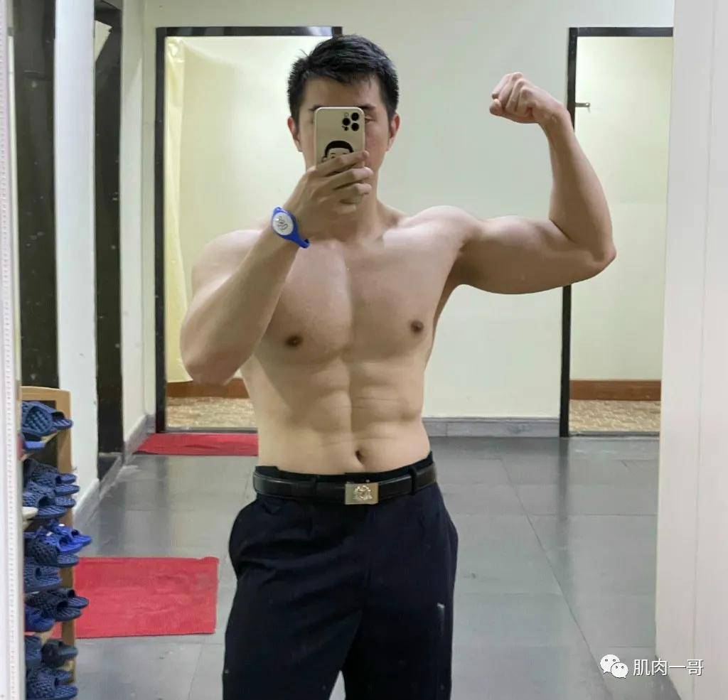 身材|25岁肌肉交警爆红网络，这是什么神仙肉体啊