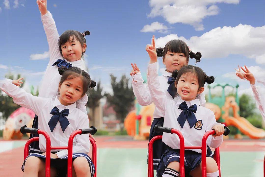 幼儿园毕业照创意姿势大全,这样拍更有趣_来源
