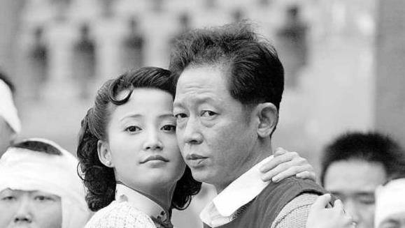 原创他7获影帝放弃许晴抛弃徐帆娶小8岁娇妻45岁时老来得子