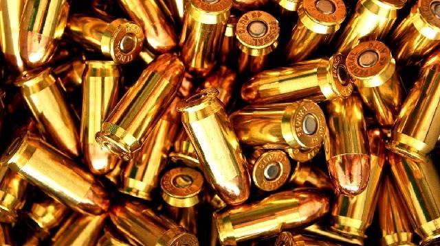 特种兵:电视剧都是骗人的_子弹