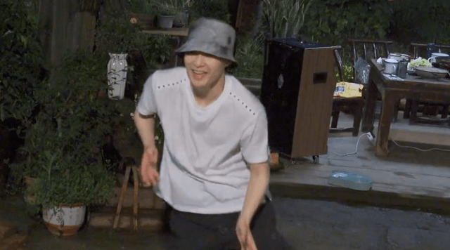 生活|《向往5》迎来最欢乐一期,张艺兴可塑性惊人,与那英热舞太默契