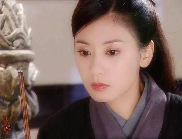 一身|不戴头饰仍让人惊艳的10大古装女神，杨幂似圣女，周迅美如精灵