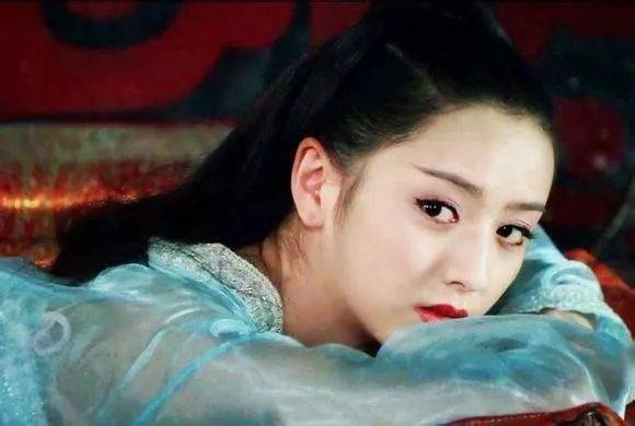 一身|不戴头饰仍让人惊艳的10大古装女神，杨幂似圣女，周迅美如精灵