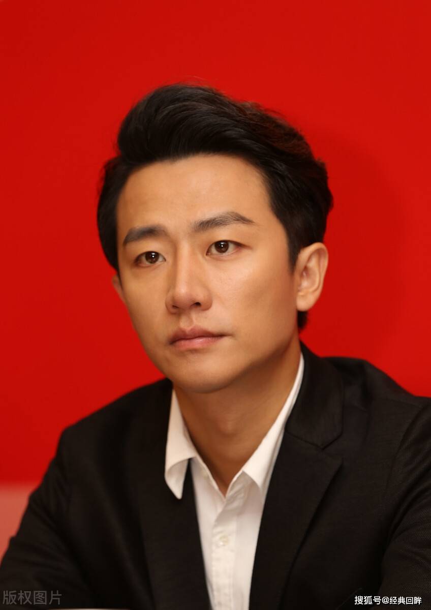 《芳华》:爱错一人,毁了半生,为什么总是老实人吃亏?_刘峰