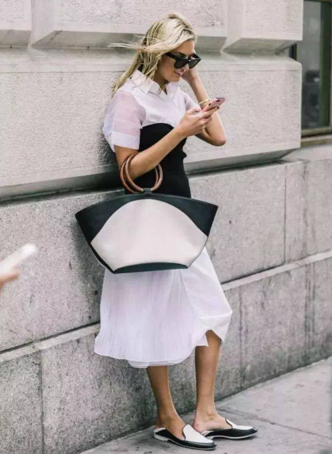 仙女|别再穿高跟鞋了，穿仙女裙＋平底鞋的你，时髦炸！