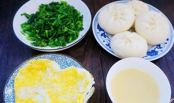 做法|晒晒一家三口的早餐，7天不重样，每天一大桌，做法不难还好吃