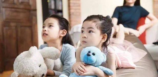 运动量|“饭渣宝宝”吃饭全靠追着喂？幼儿园老师有妙招，让娃吃饭更积极