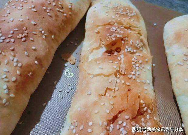 做法|家里有面粉的，试试这样做，外脆里软，满嘴留香，学会了当成早餐