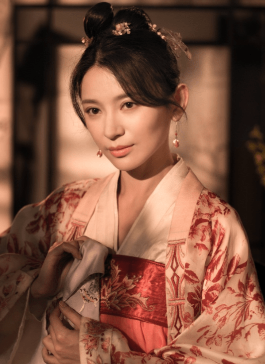 影视剧|《将夜》女主遭热议，女配都毫不逊色，为何宋伊人能“脱颖而出”