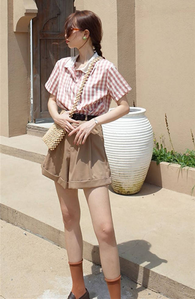 身材|夏日“POLO衫”翻红了,5个搭配灵感给你安排上,时髦显瘦又高级
