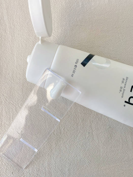 椰油|氨基酸洗面奶洗出妈生好皮？当心烂脸！几款详细测评，教你不踩雷
