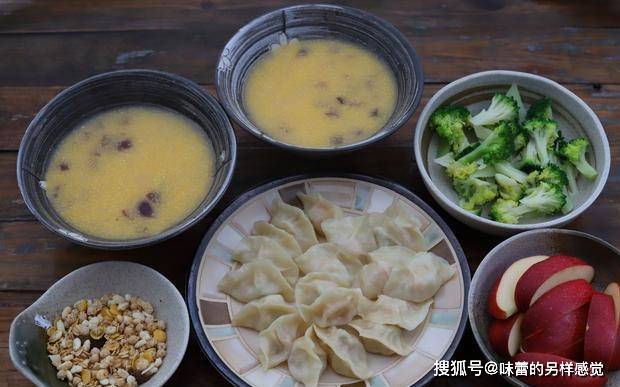 白灼|放假了,小朋友的早餐七天不重样,天天变着花样吃,网友:亲妈