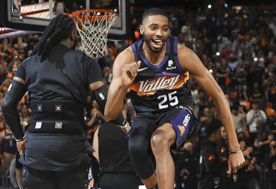 原创nba最新fmvp榜布克反超保罗太阳小将挤掉霍乐迪米德尔顿