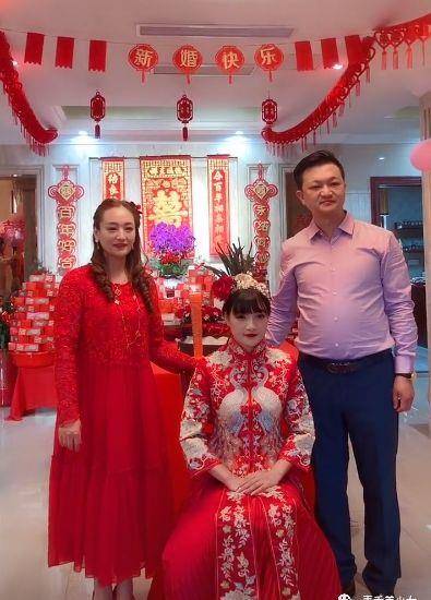 风头|同公司艺人出殡日,EXO的成员Kai这么穿不合适吗?