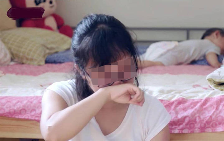 宝爸|三年生俩娃，全职妈妈被外人羡慕轻松，过来人：宁愿出去工作