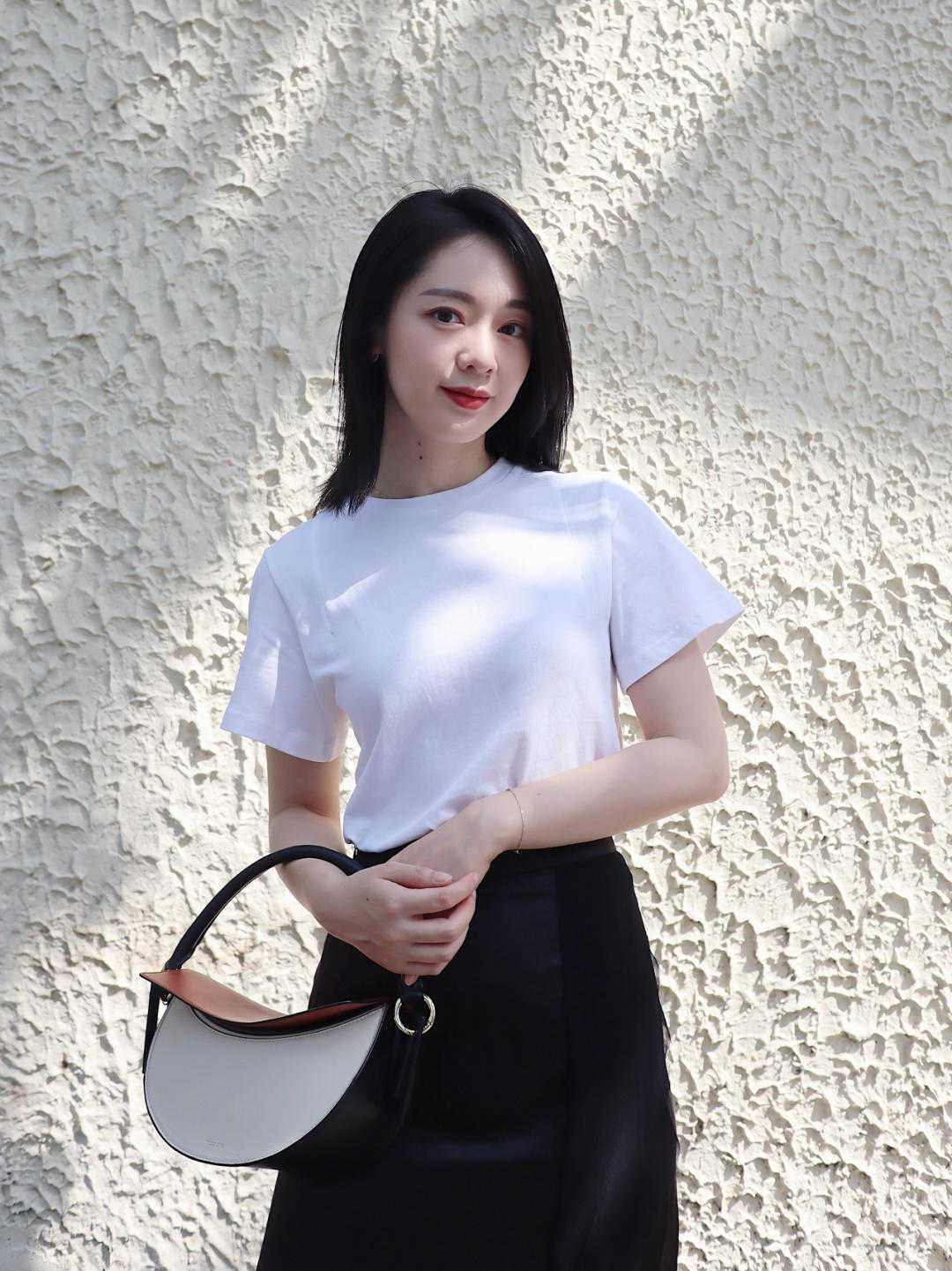 颜色|今年夏天，有种穿搭火了，叫“T恤+牛仔裤”， 谁穿谁好看！