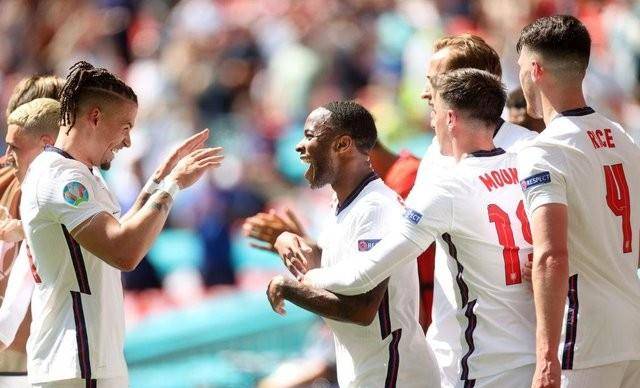 欧洲杯英格兰阵容图片 72c1c4e8e64b4d93bd84a68fbf724b3a.jpeg