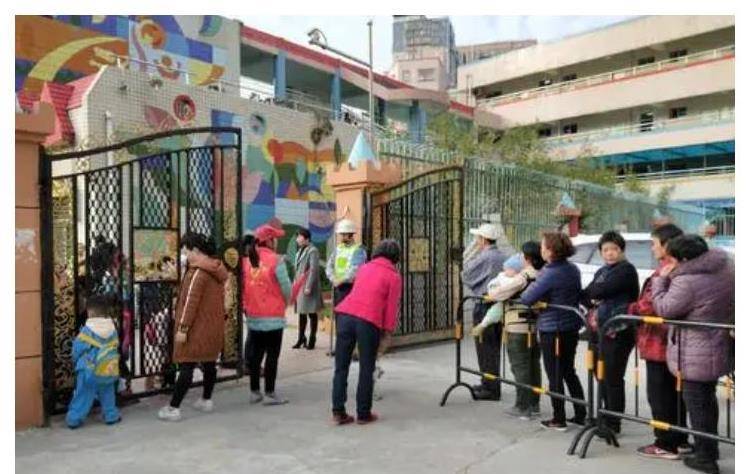 缘分|幼儿园新来的女孩，跟儿子长得一模一样，妈妈接孩子时懵了