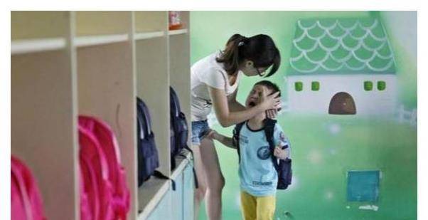 因为|4岁宝宝被5次退园，老师说：我不是保姆，宝妈尽无言以对