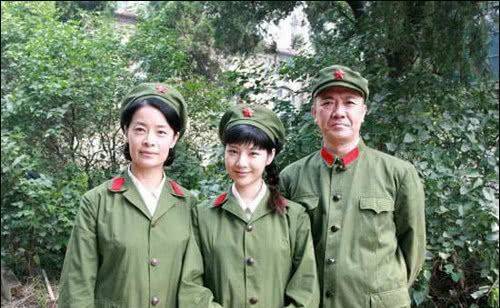 因为|她接下孙俪剧本从而爆红，却在月子期间被家暴，28岁就已去世