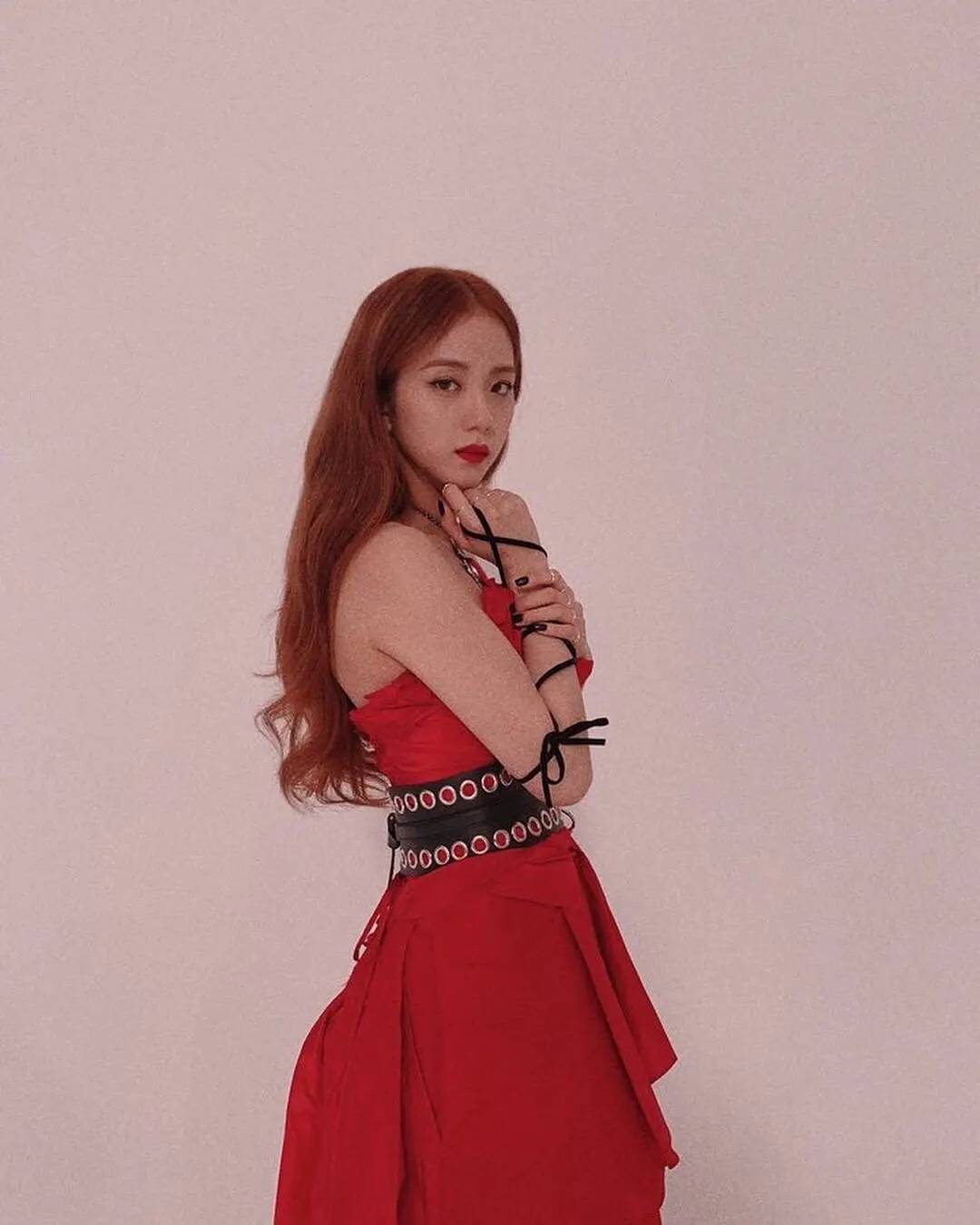 青春|各种风格的红色连衣裙，Jennie青春Joy港风裴珠泫智秀大气