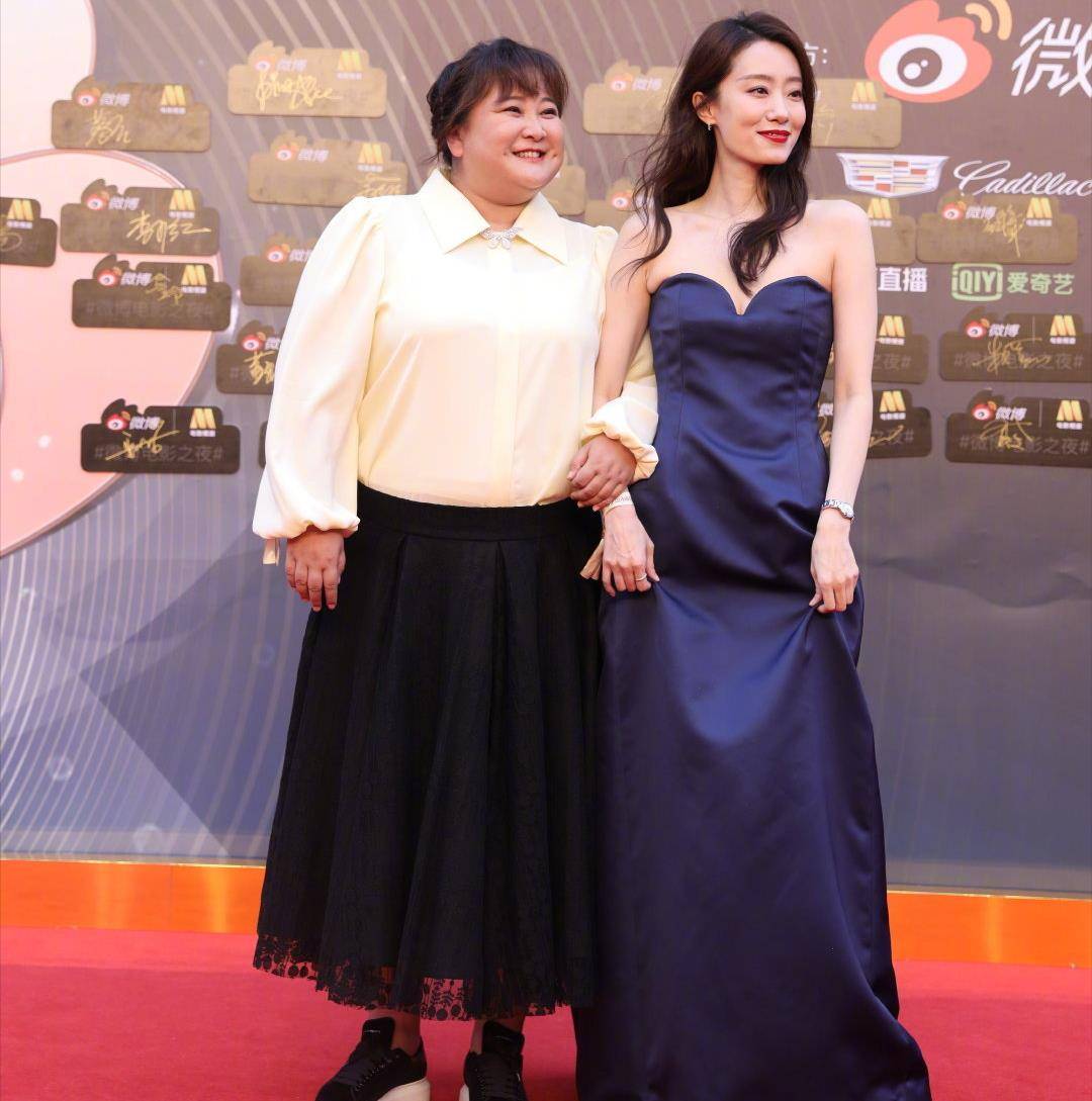 刘浩存|电影之夜红毯：倪妮高叉裙撩人，刘浩存又仙又欲，章子怡深V蕾丝