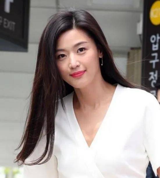 问题|给中年李嘉欣换上刘亦菲同款肉鼻头，会变什么样？