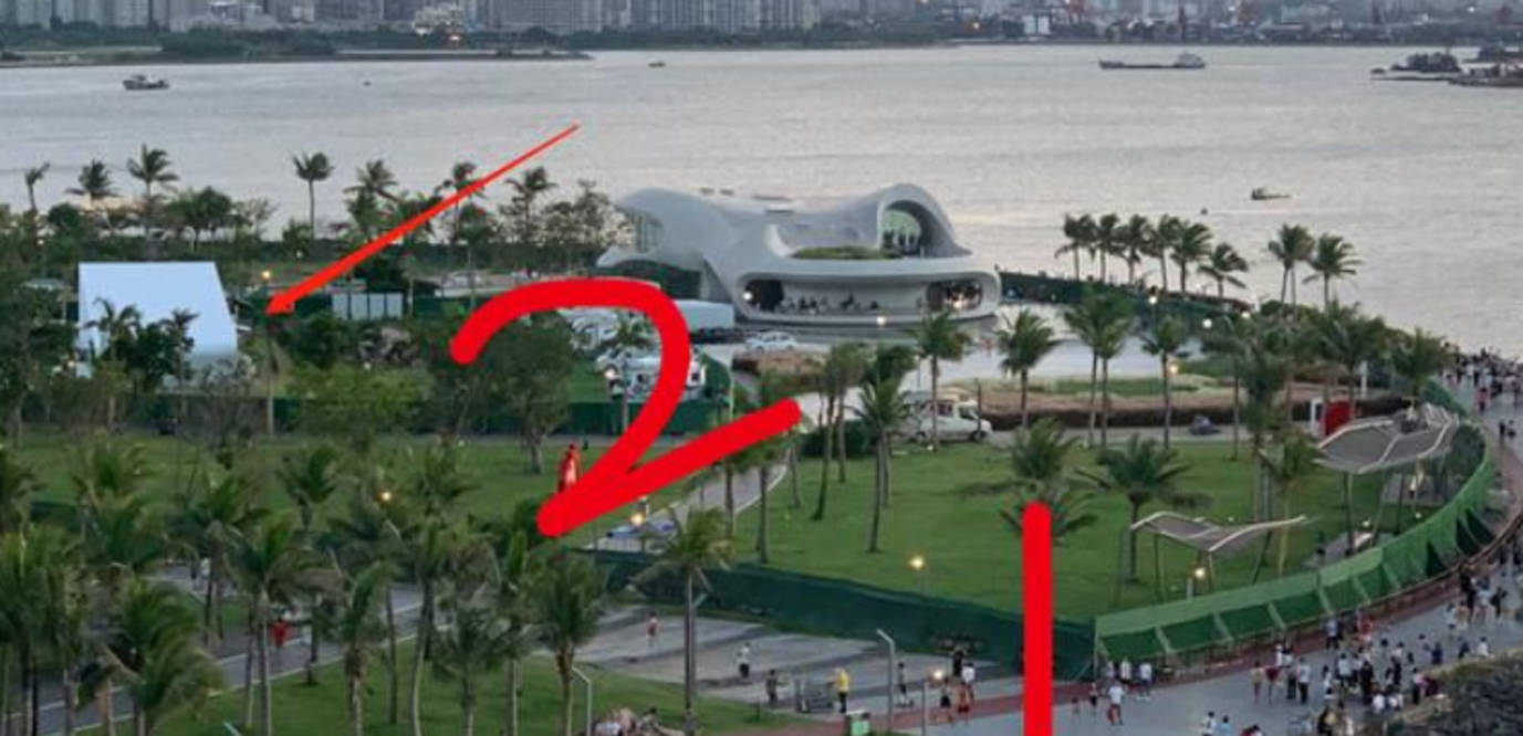 海口|中餐厅第三期录制地点遭网友围观,导演为防代拍,用绿布层层围住?