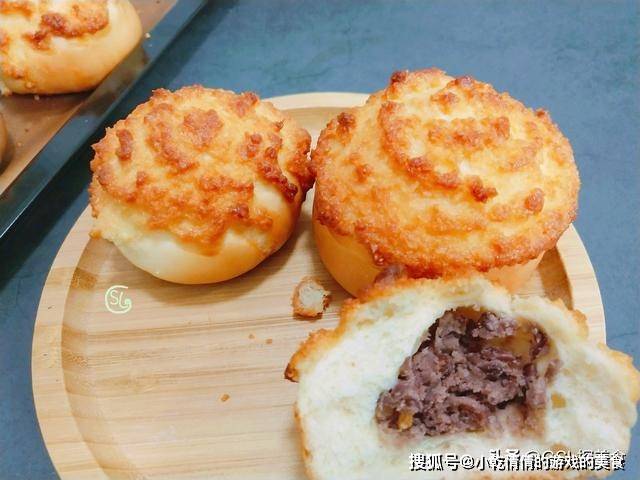 什么|早餐,试一试这个红豆椰蓉包,松软香甜,馅料足,孩子连吃了两个