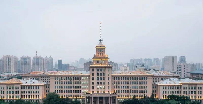 哈尔滨学校排名_哈尔滨德强学校图片(2)