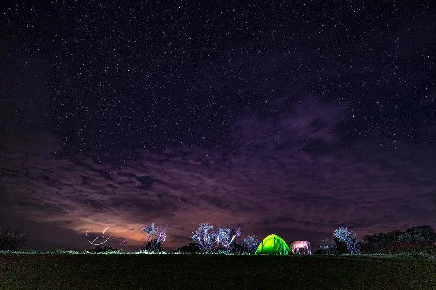 满空|关山夜，星月满空琼草青！