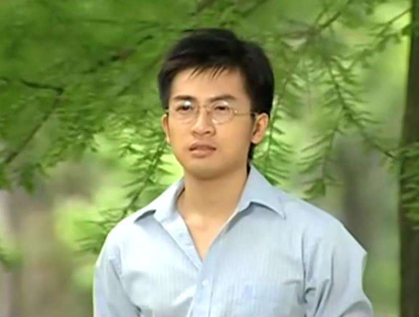 情深深雨蒙蒙:如萍至死不知,为何书桓没爱上她?杜飞是最大罪人_茹萍