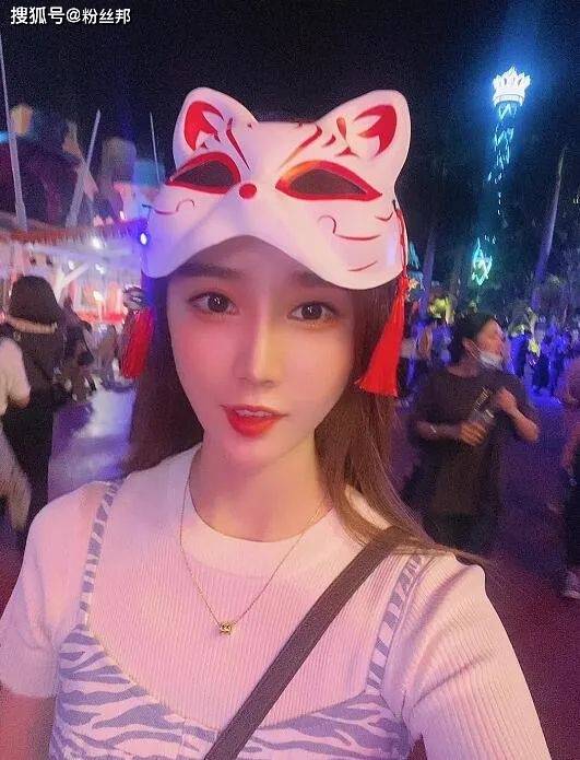 原创虎牙女主播与男子视频曝光大哥心有不甘报复要求退钱返还礼物