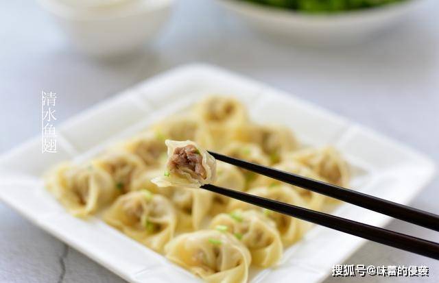 胡椒面|儿子点名要吃这早餐，简单快手，软乎喷香，每次都得吃上2大盘