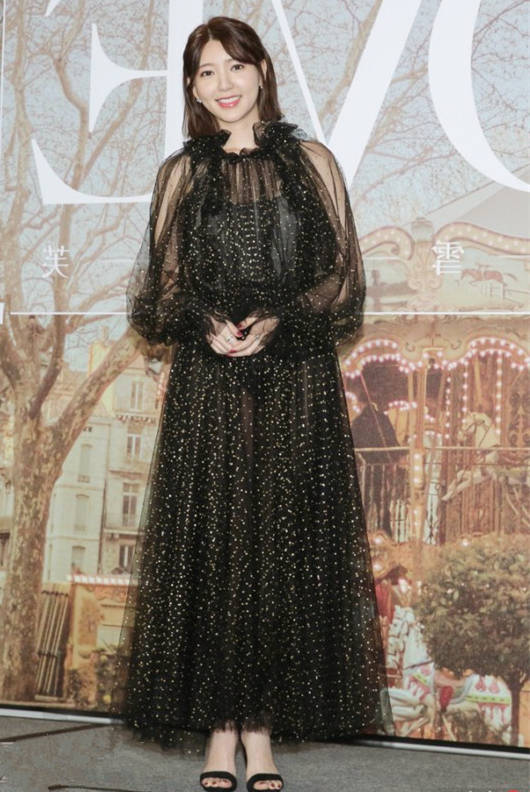 仙女|你还稀罕牛仔裙？波点裙“卷土重来”，轻松赚足吸睛率