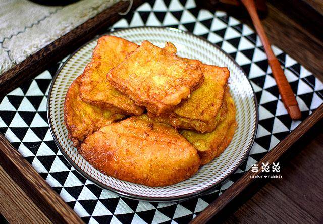 牛奶|吃不完的吐司怎么办?跟着我这么做,吐司变身美味小零食,香喷喷