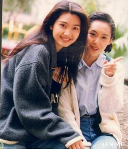 洪欣|“张丹峰风波”后洪欣终于营业！减龄俏皮，美成邻家少女，哪有48