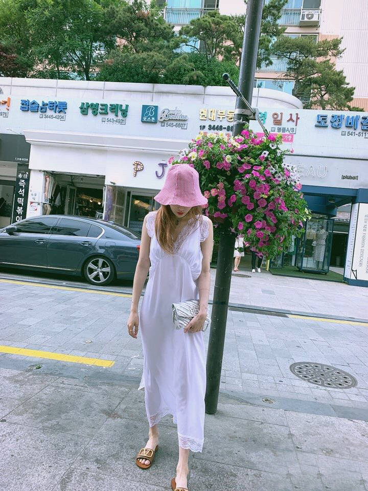 裙子|金泫雅晒美照，风格甜美可爱，睡裙也能穿出贵族感？
