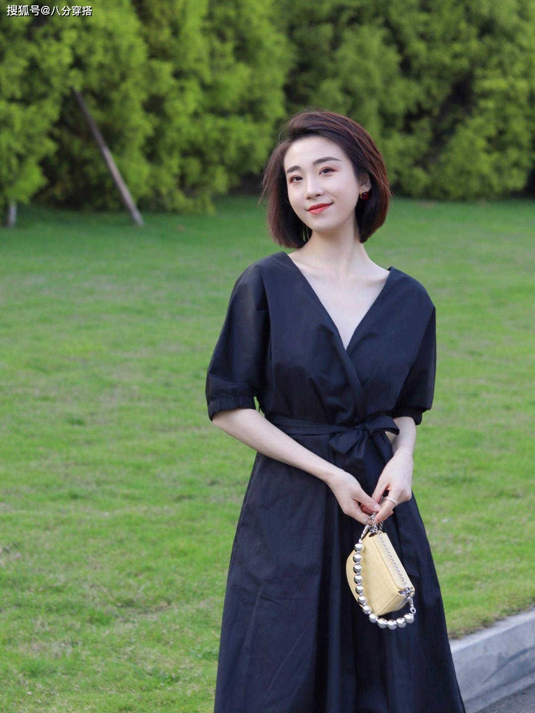 黑色|夏天穿衣在搭不在多,试试这些温柔舒适的穿搭方式,美翻整个夏天