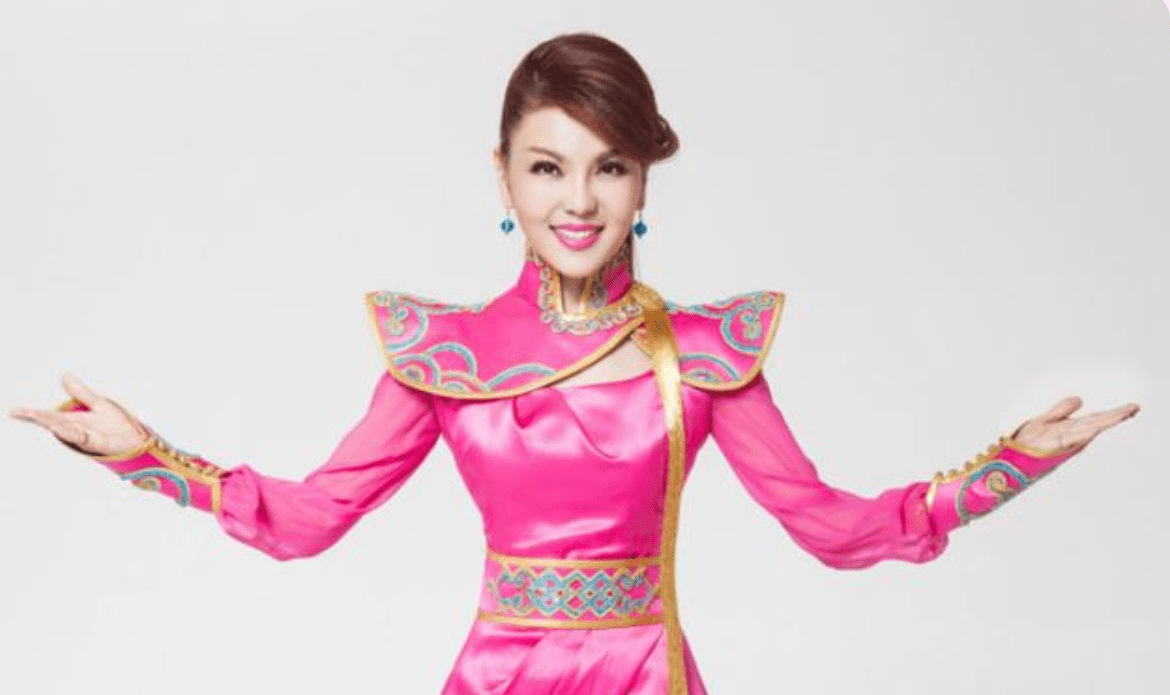 托娅|乌兰图雅不但对乌兰托娅过分打压，还盗取了她的人生