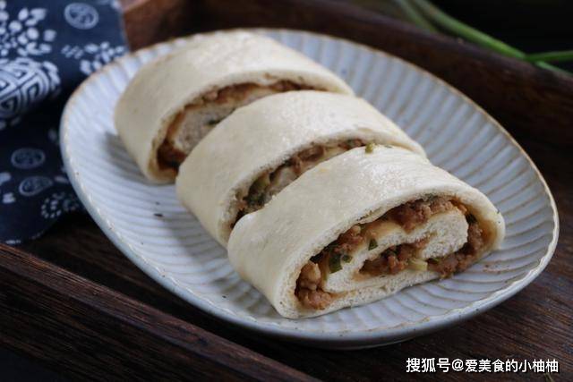 夏天|天热早餐别吃包子，教你懒人吃法，一卷一蒸就搞定，出锅一个不剩