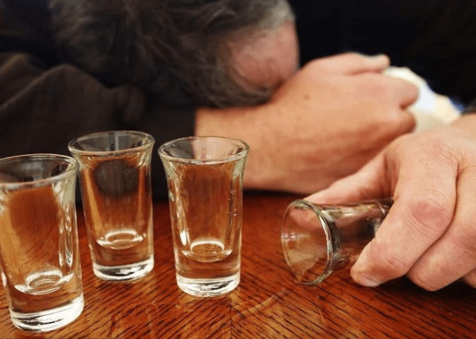 肝脏|养肝就是养命！这4个坏毛病迟迟不改，肝脏迟早报复你