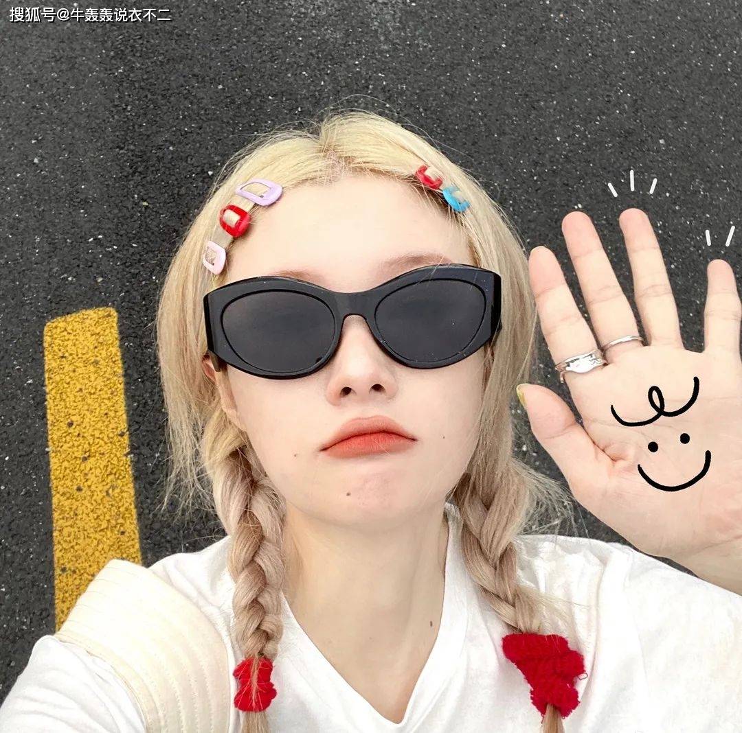 发型|为了凉快舒服且不随意!夏日这样穿既舒服又精致,穿搭感十足