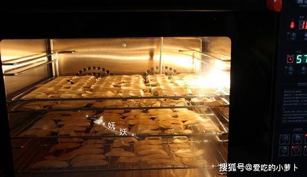 烤箱|宝贝最爱的苹果新吃法, 无添加又脆又甜嘎嘣响, 比买的划算多了