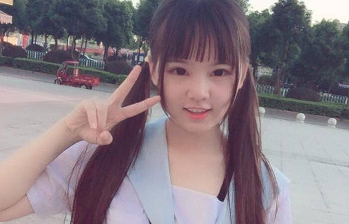 奖励|火线妹“百万事件”发酵，流鼻血痛哭让铁粉心疼：原来你这么难