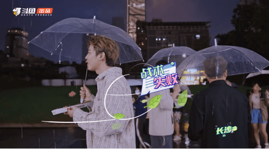 美食|长沙来死狗：陈死狗现场演绎强买强卖？吓跑观众