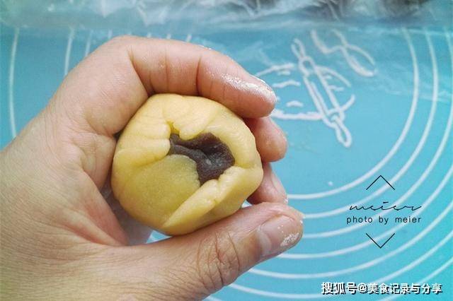 广式月饼|详细步骤教你做广式月饼，好吃还省钱，其实没你想的那么难