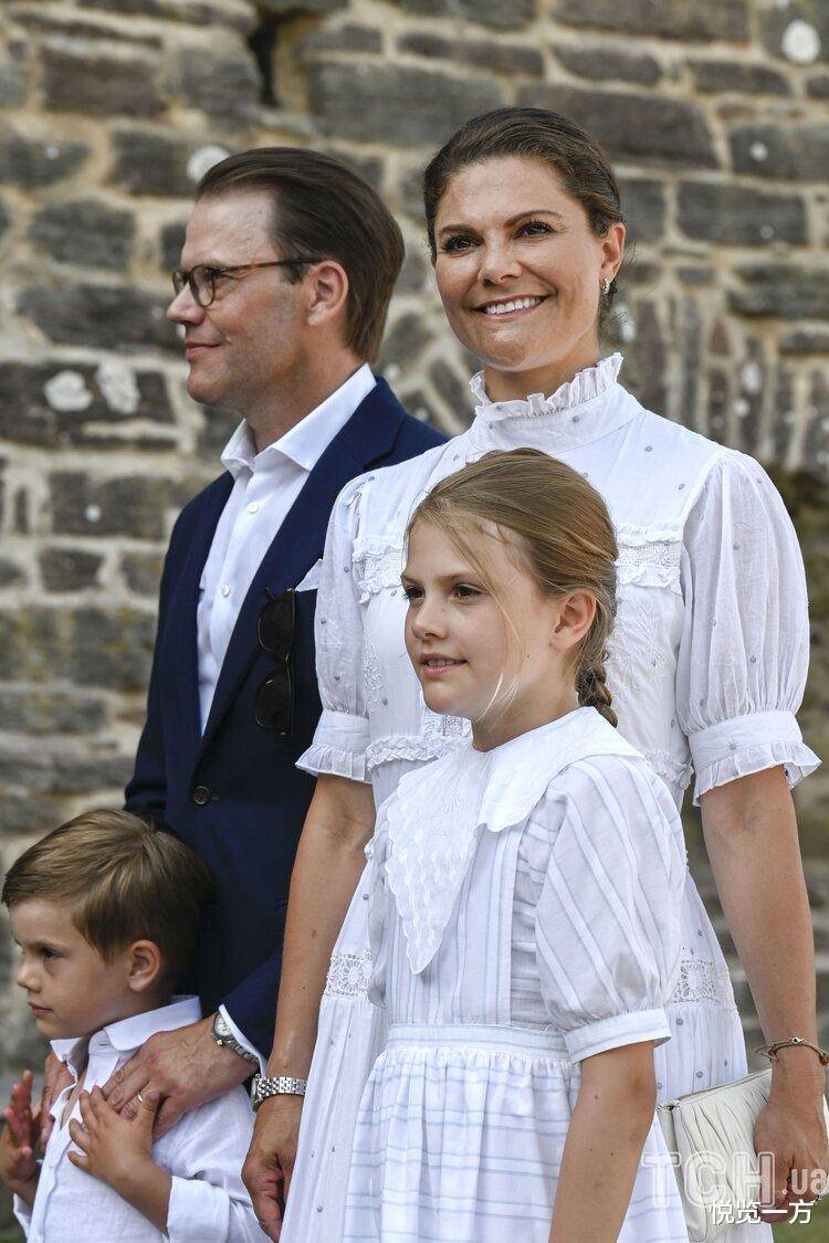 埃斯特拉|瑞典女王储维多利亚公主庆生 奥斯卡呆萌可爱 埃斯特拉似精灵